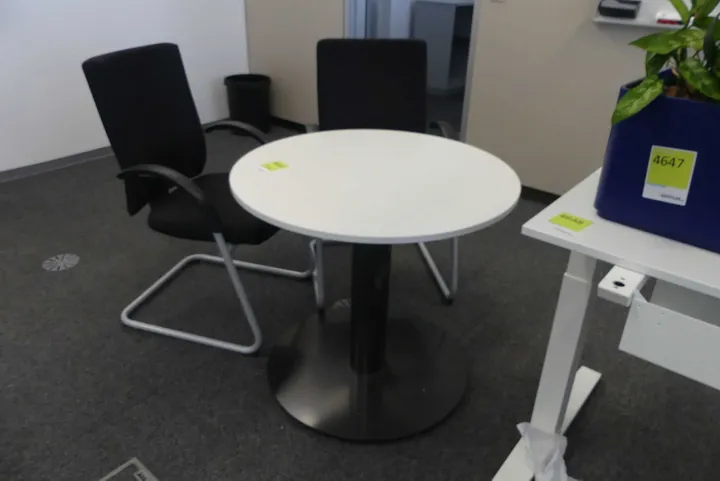 Besuchertisch mit 2x Besucherstuhl Maße in cm ca. Ø80 cm Durchmesser